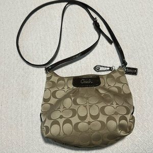 Like new coach crossbody purse